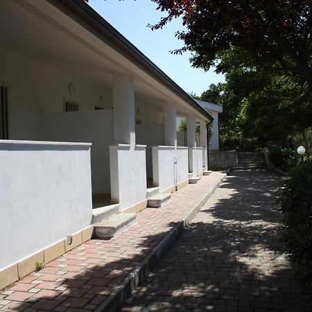 Villaggio La Giara В'єсте Екстер'єр фото