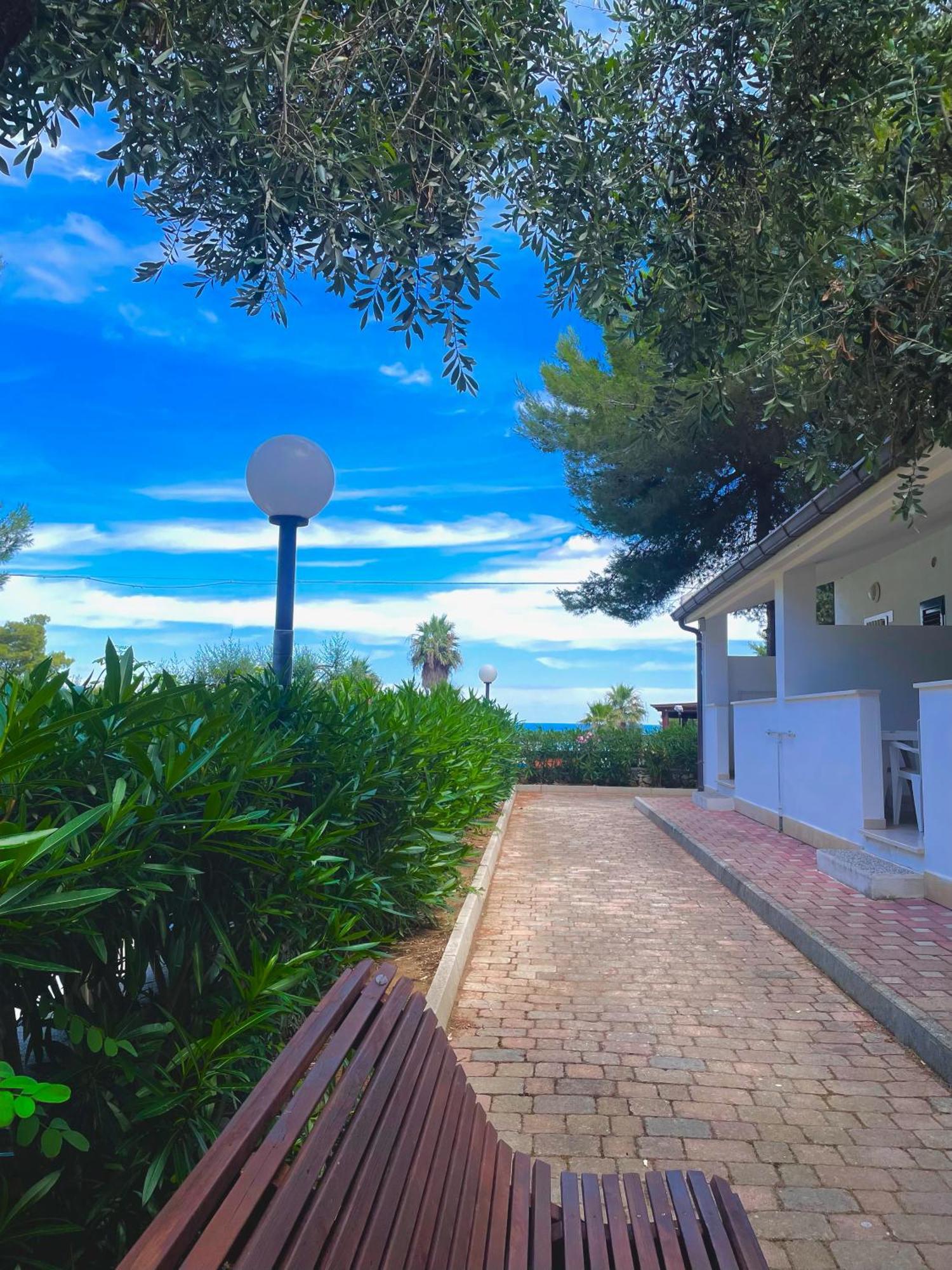 Villaggio La Giara В'єсте Екстер'єр фото